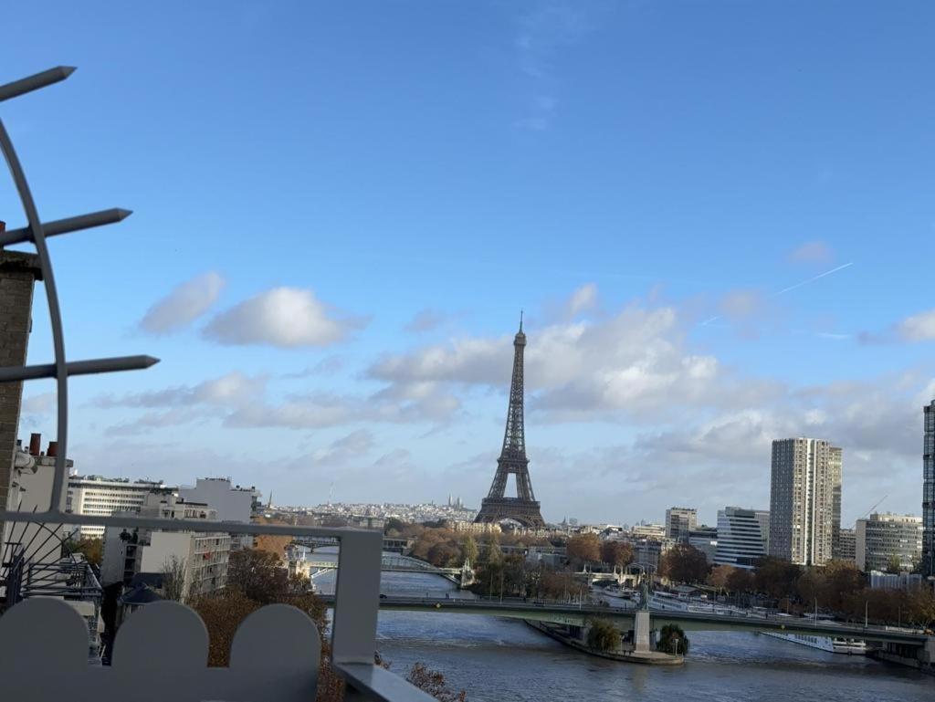 Appartement Vue Tour Eiffel Paris 16 Eme Eksteriør bilde